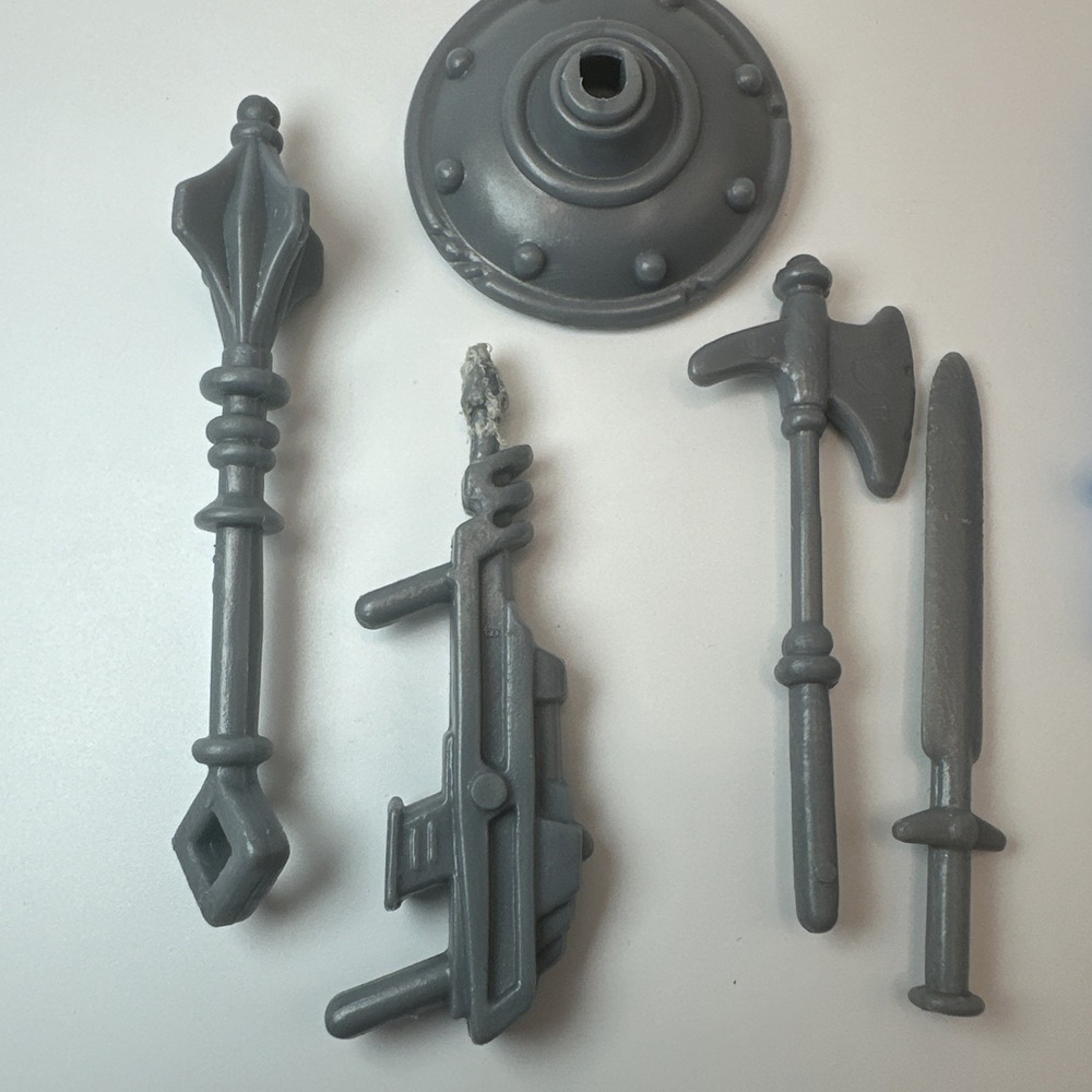 Vintage MOTU Weapons Lot Masters of the Universe He Man Accessories Parts Lot 9 - Picture 5 of 6